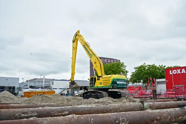 Bouwen in de Amsterdamse ondergrond: KBF Dock